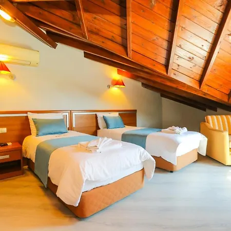 Gocek Unlu 酒店 3*