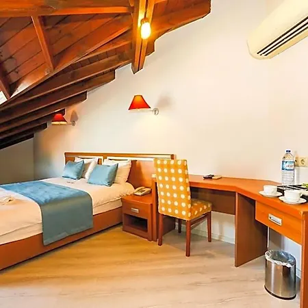 Hotel Gocek Unlu 3*